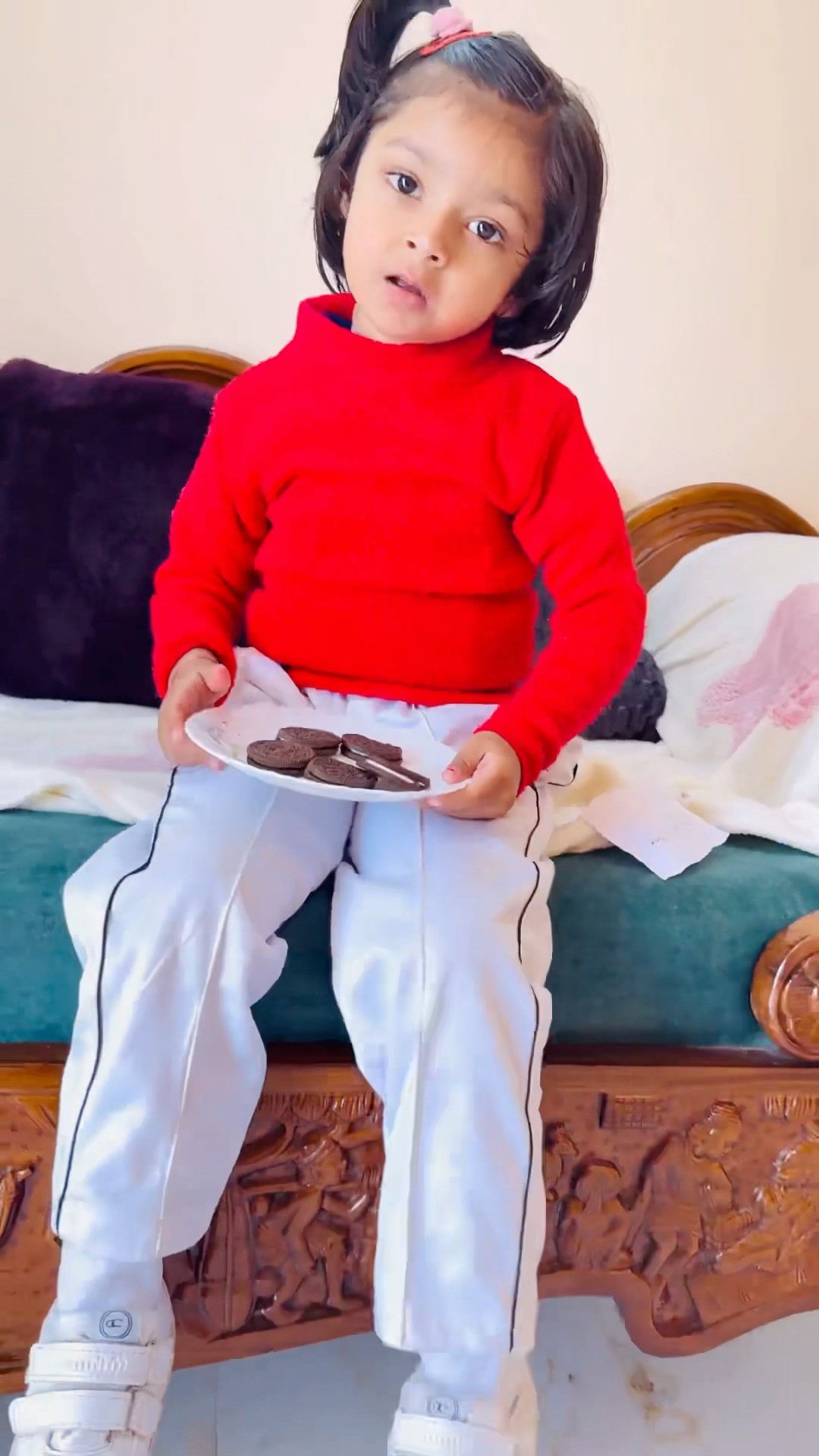 Tooktook ko night dinner me chocolate oreo choose kari?