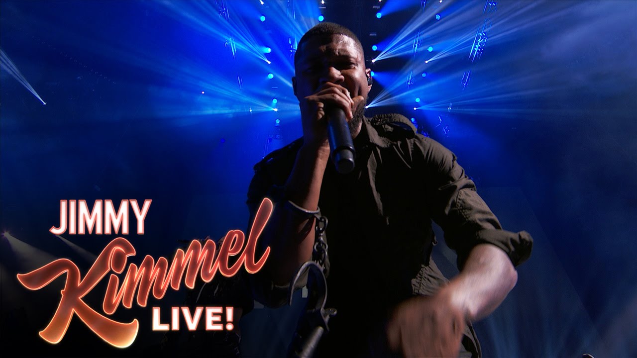 Usher feat. NAS and Bibi Bourelly Perform "Chains"