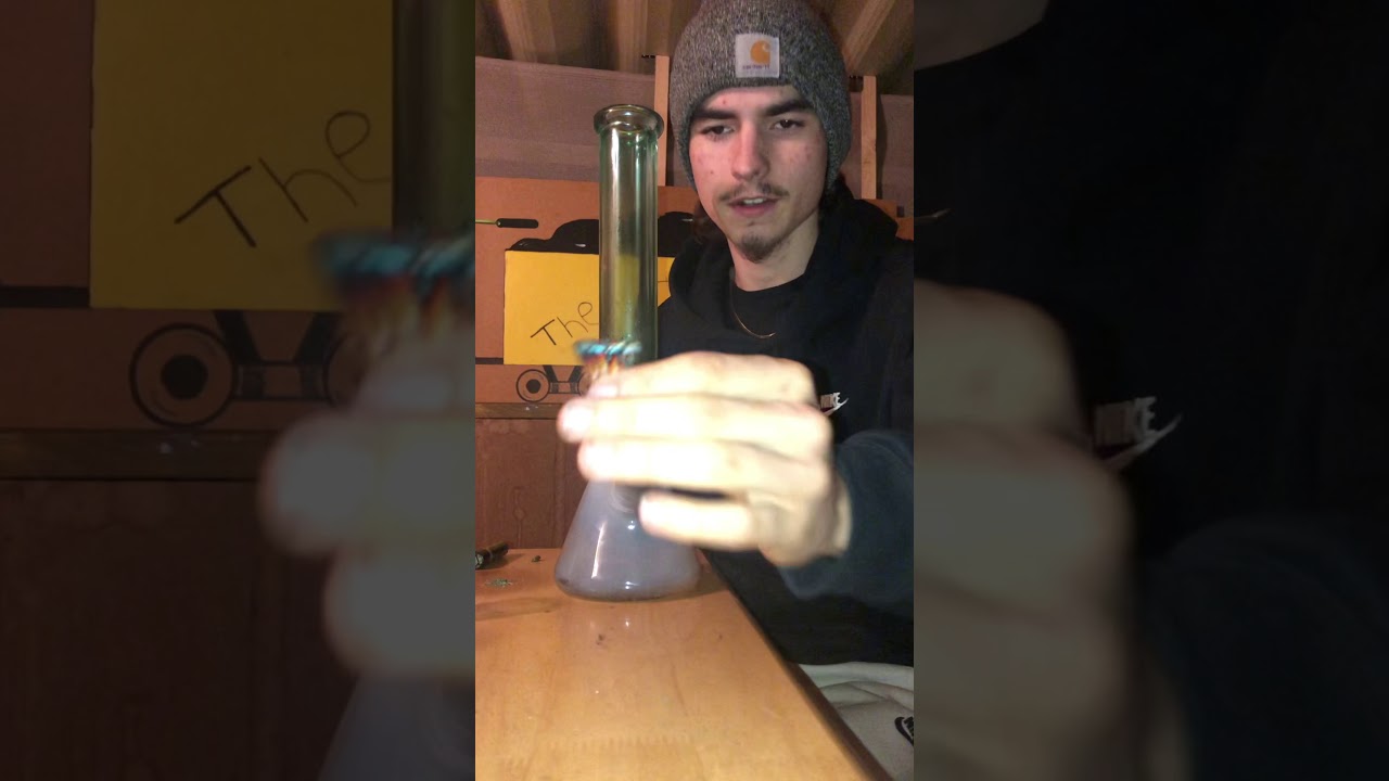 Back to back fat bong rips!! Snap them both!! 