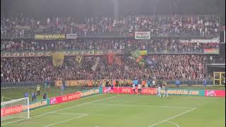 Il saluto a fine partita Ternana vs Vicenza sotto la curva Nord