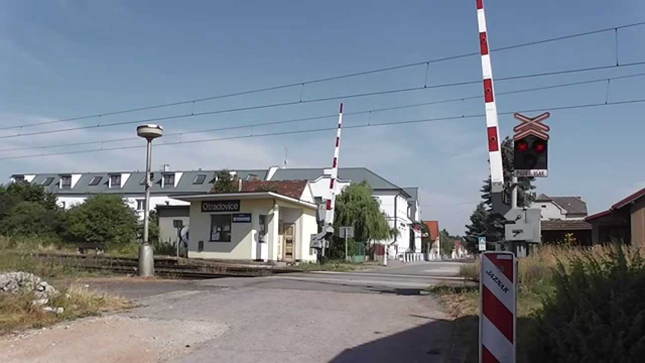 Železniční přejezd Otradovice #1 [P2777] - 28.7.2013 / Czech railroad crossing