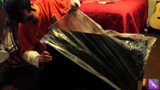 Insignia 39 Inch 720p HDTV(Unboxing)