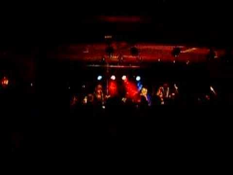 Hurriganes - Keep on knocking
