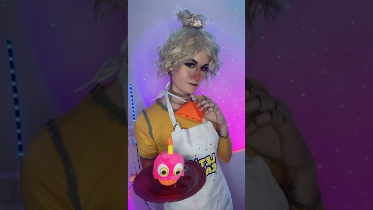 I show you how I cosplay with my Chica Cosplay 😉 #fnaf #cosplay