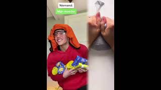 Is mijn moeder de enige 🍜  #supermarkt #kopen #stino #mandarijnnu #stijnsaman #fy #fyp #viral