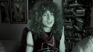 Sun in Sagittarius, Mars in Aquarius