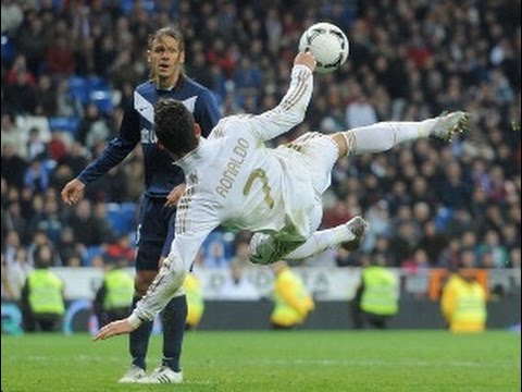 FIFA 15 RONALDO FANTASTIC BICYCLE KICK GOAL - YouTube