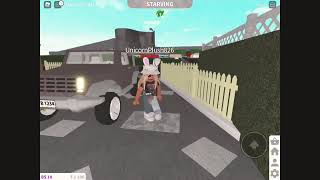 Vines in Bloxburg! **part 1**