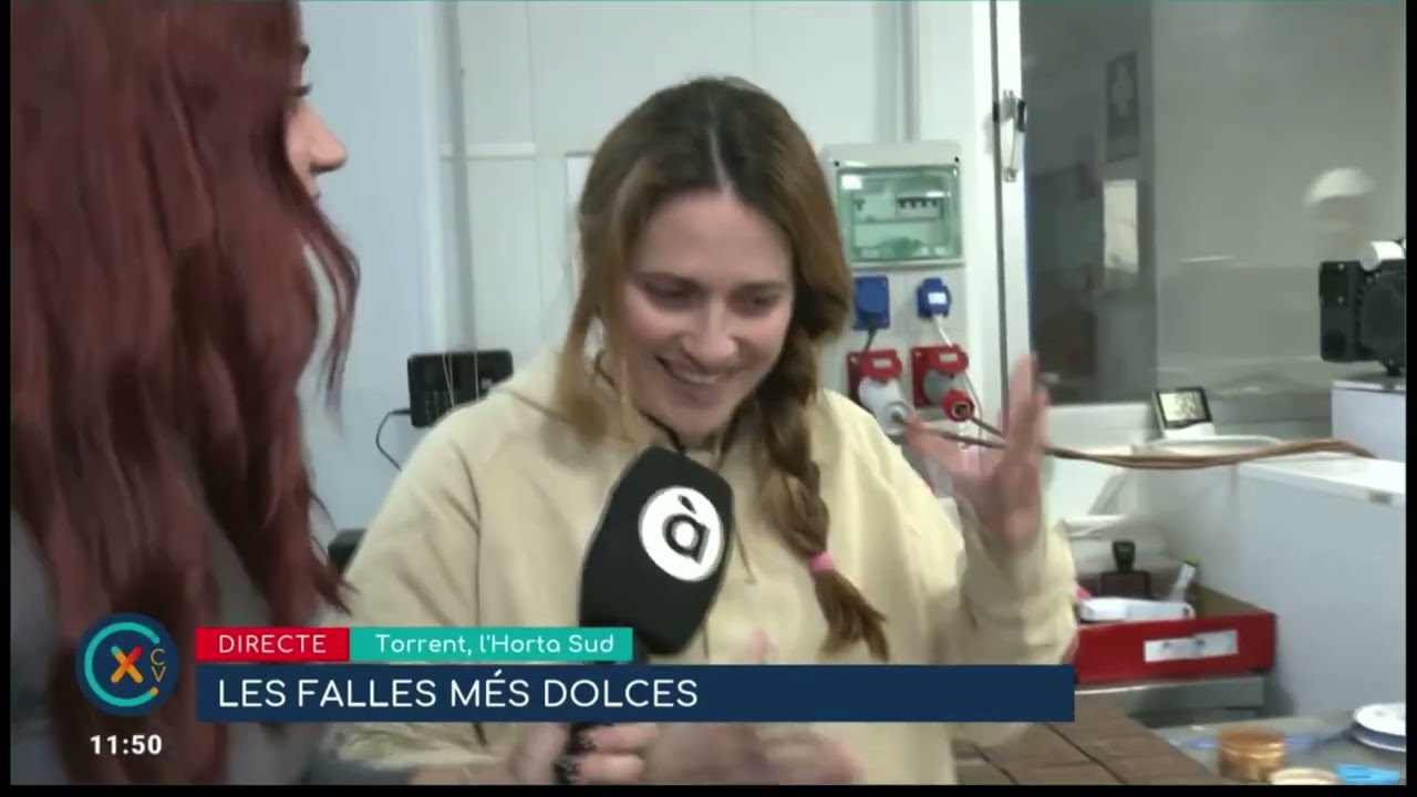 Pintes i petards de xocolate per a les falles torrentines