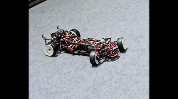 在杭州模型节上采访豆腐的 AZADA AVALON 解耦式 1/10后驱漂移车 《超人聊模型》