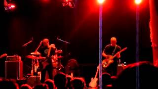 Built To Spill - Mess With Time (live)