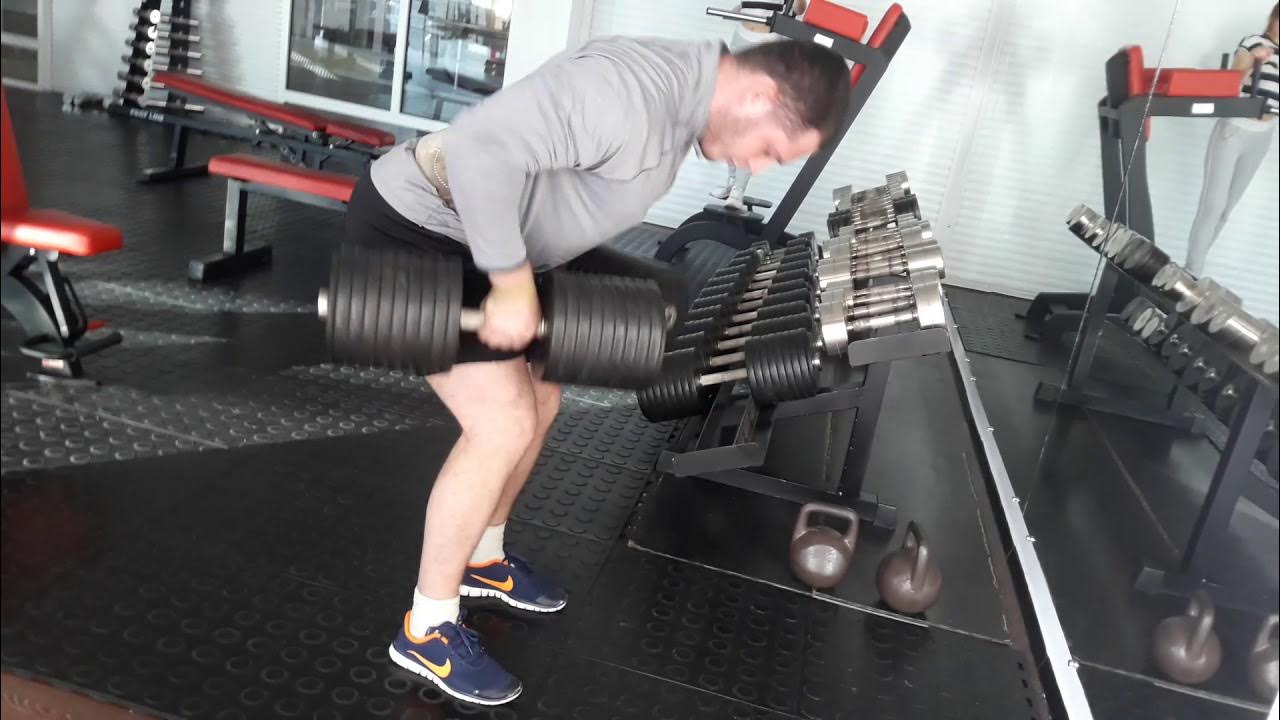 Тяга гантели в наклоне 100 кг - YouTube