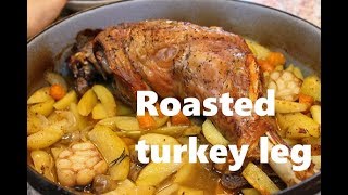 My mother's traditional turkey leg recipe that she makes on holiday
dinners. ingredients: garlic sea salt black pepper butter savory bay
leaf wate...