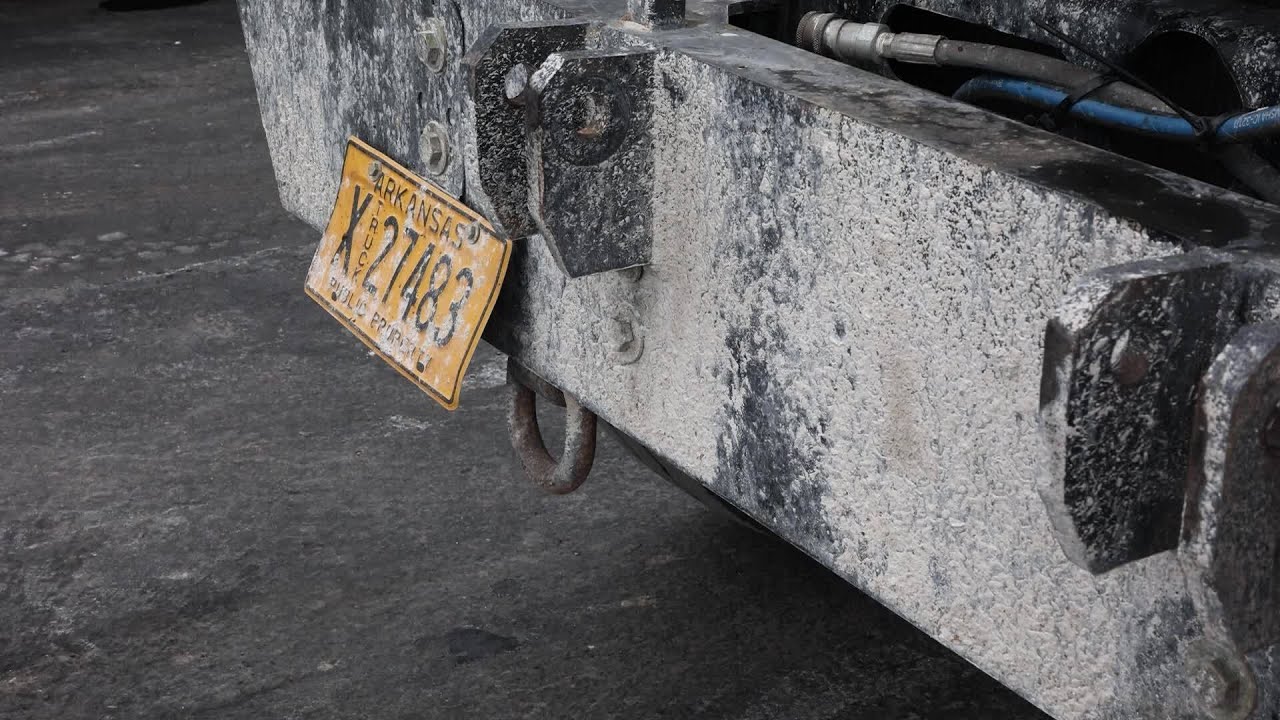 Washington County Road Department celebrates history with first all-woman snowplow fleet