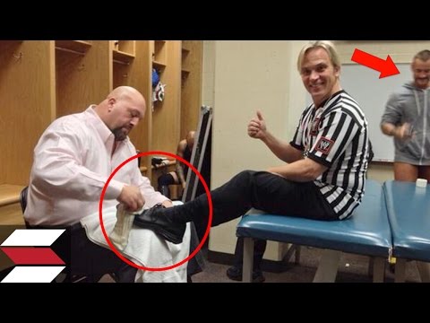 10 Rare Behind the Scenes Wrestling Photos You Need To See