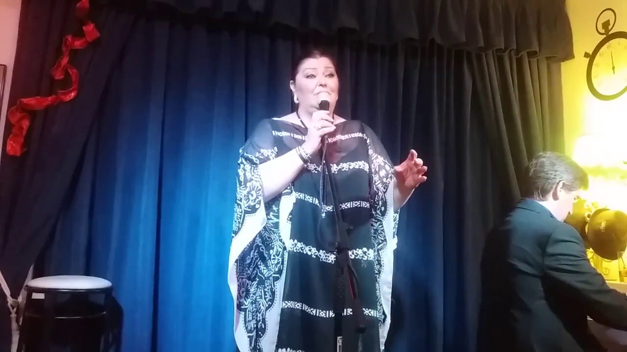 Charo Reina recitando  