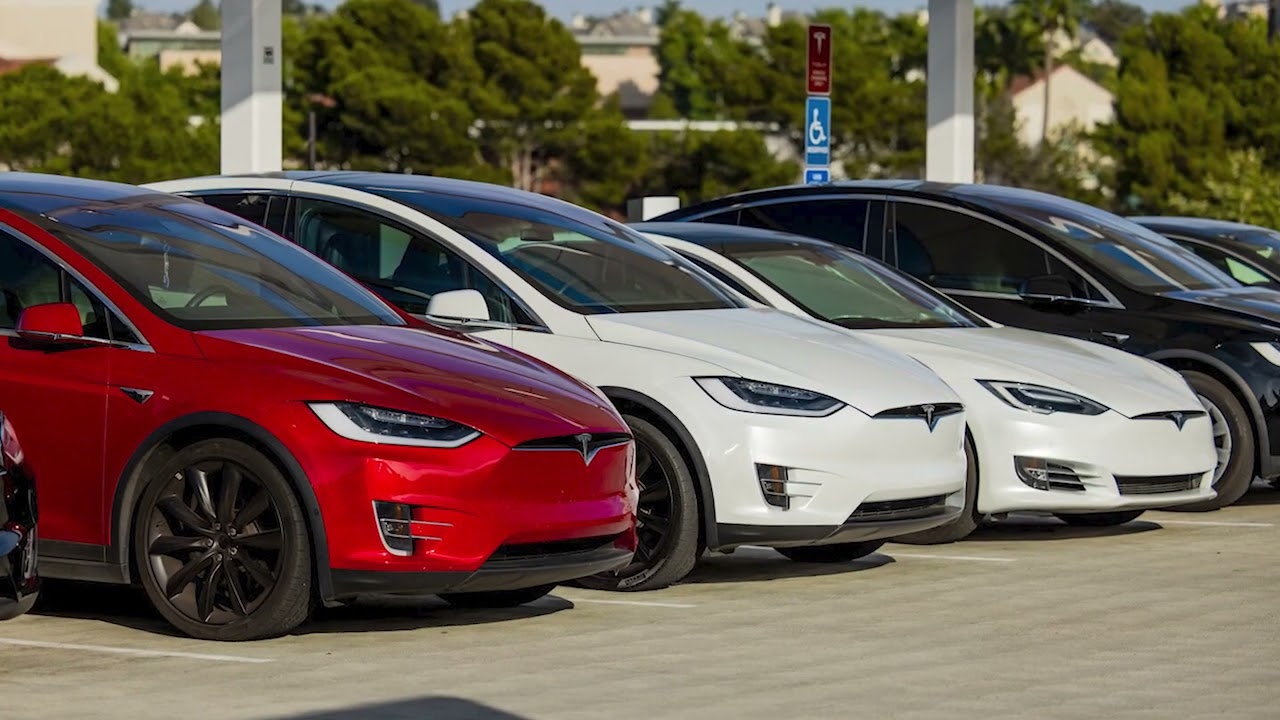 全國:  Tesla召回近54000部車   改進全自動駕駛系統