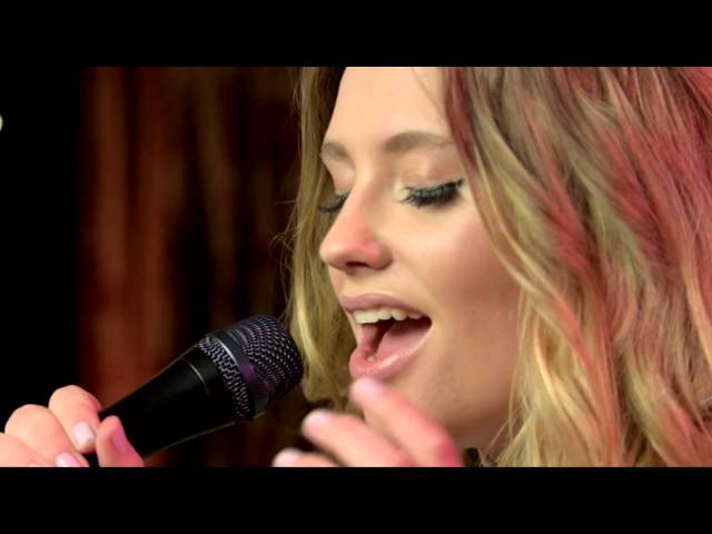 Ella Henderson - Mirror Man (Live Acoustic) class=