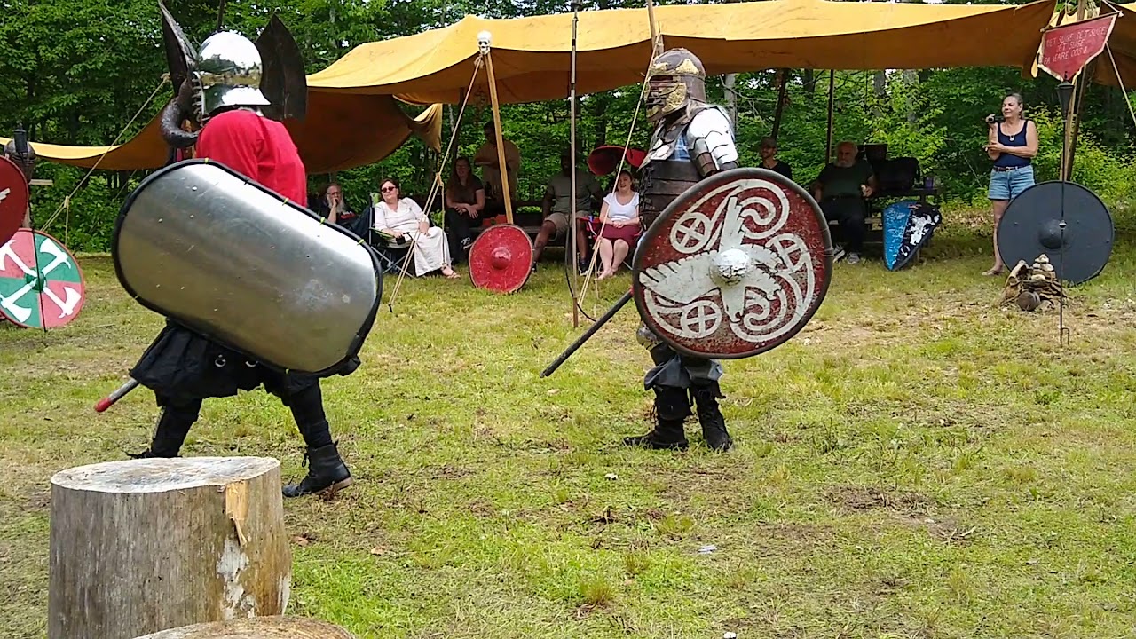 Vyklands mid-summer thyng SCA fighting