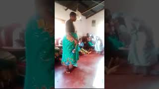 Akazi Achisena Ambakalamba Na Folonsa Zawo