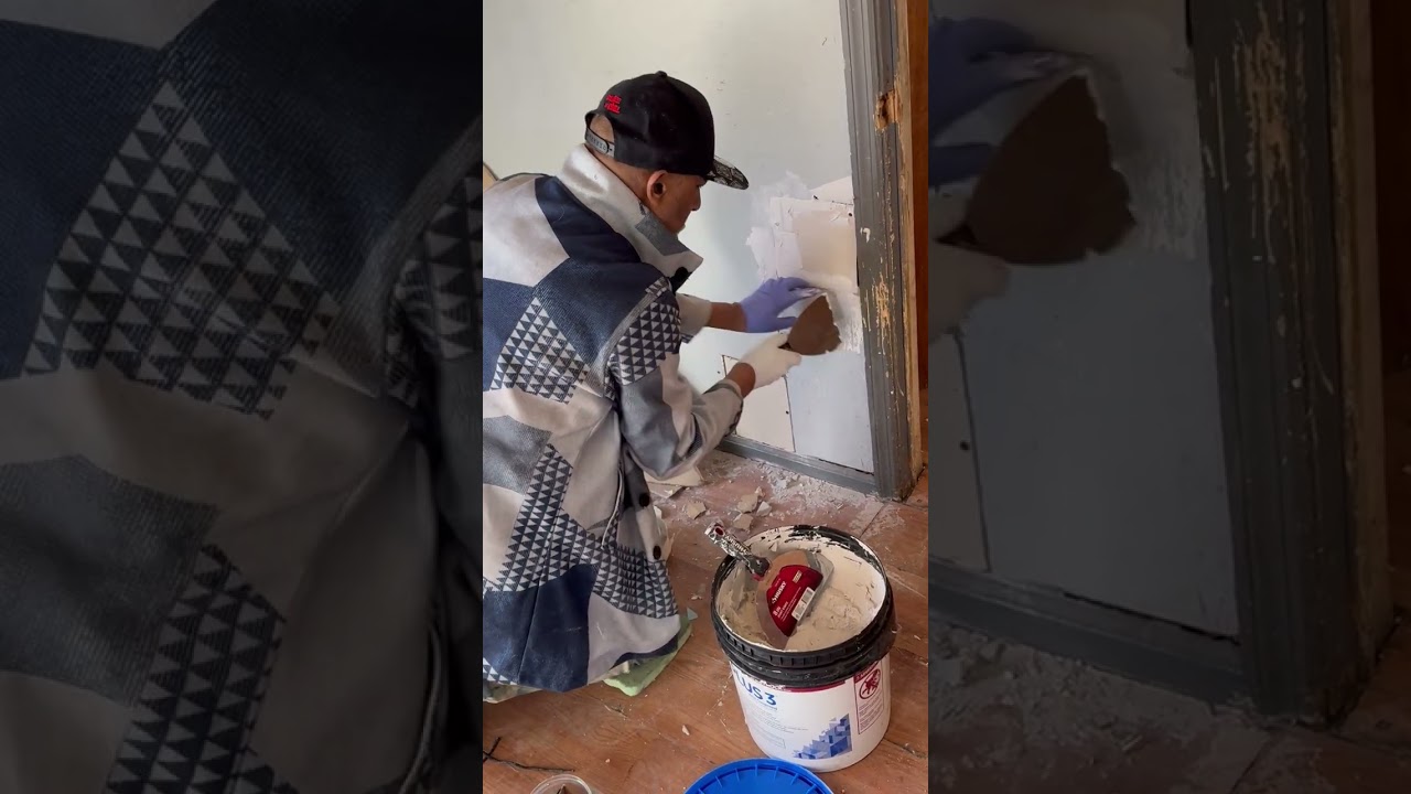 How to plaster whole in the wall