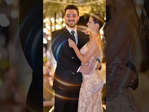 خدنا ياشوق طوحنا فوق دا حبيبي معايا وفي حضني