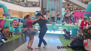 Grupo Llanero en el CC Mall Plaza - Bogotá