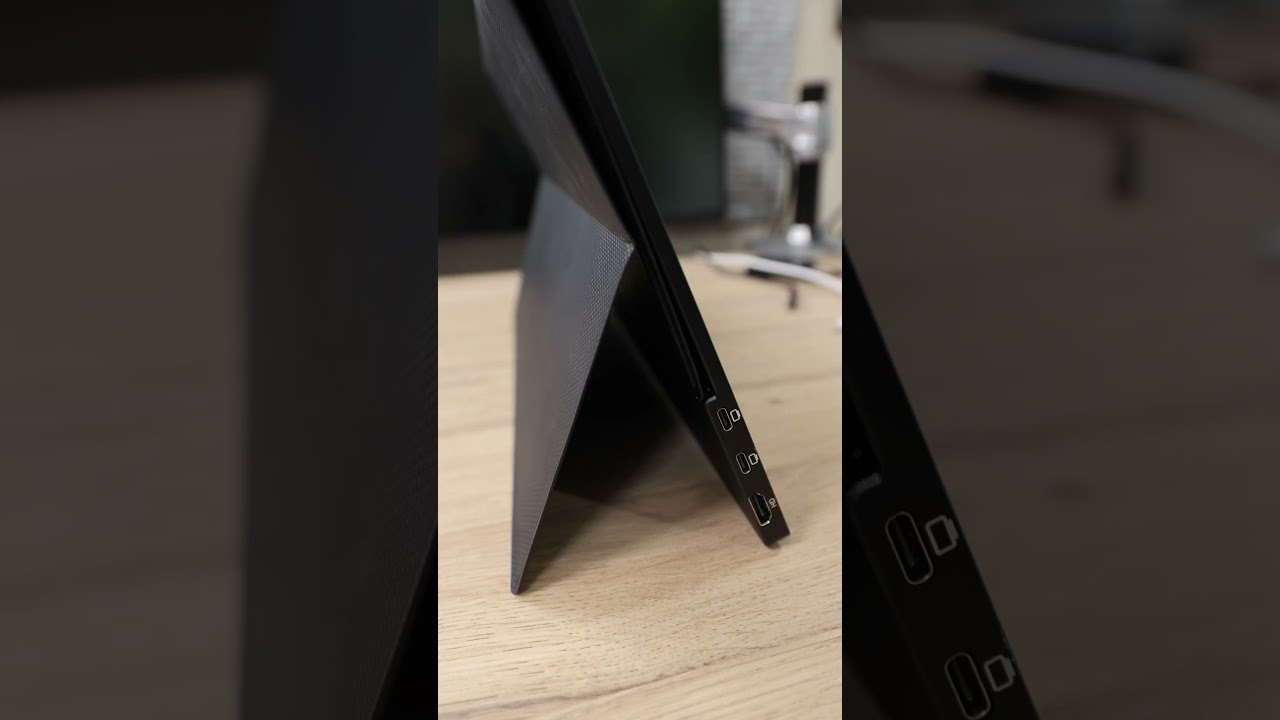 Cocopar ZS-156X Portable Monitor Connected with a Single USB-C