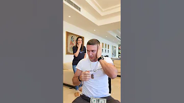 المايسترو بتحدي الثقة مع زوجتو كيكي مين طفا الضو اتمنى لايك واشتراك لكل جديد المايسترو سوبر فاميلي 