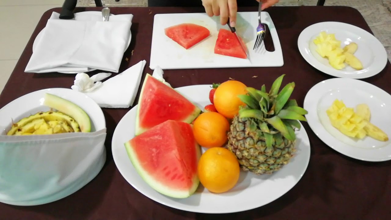 F&B - Fruit cutting