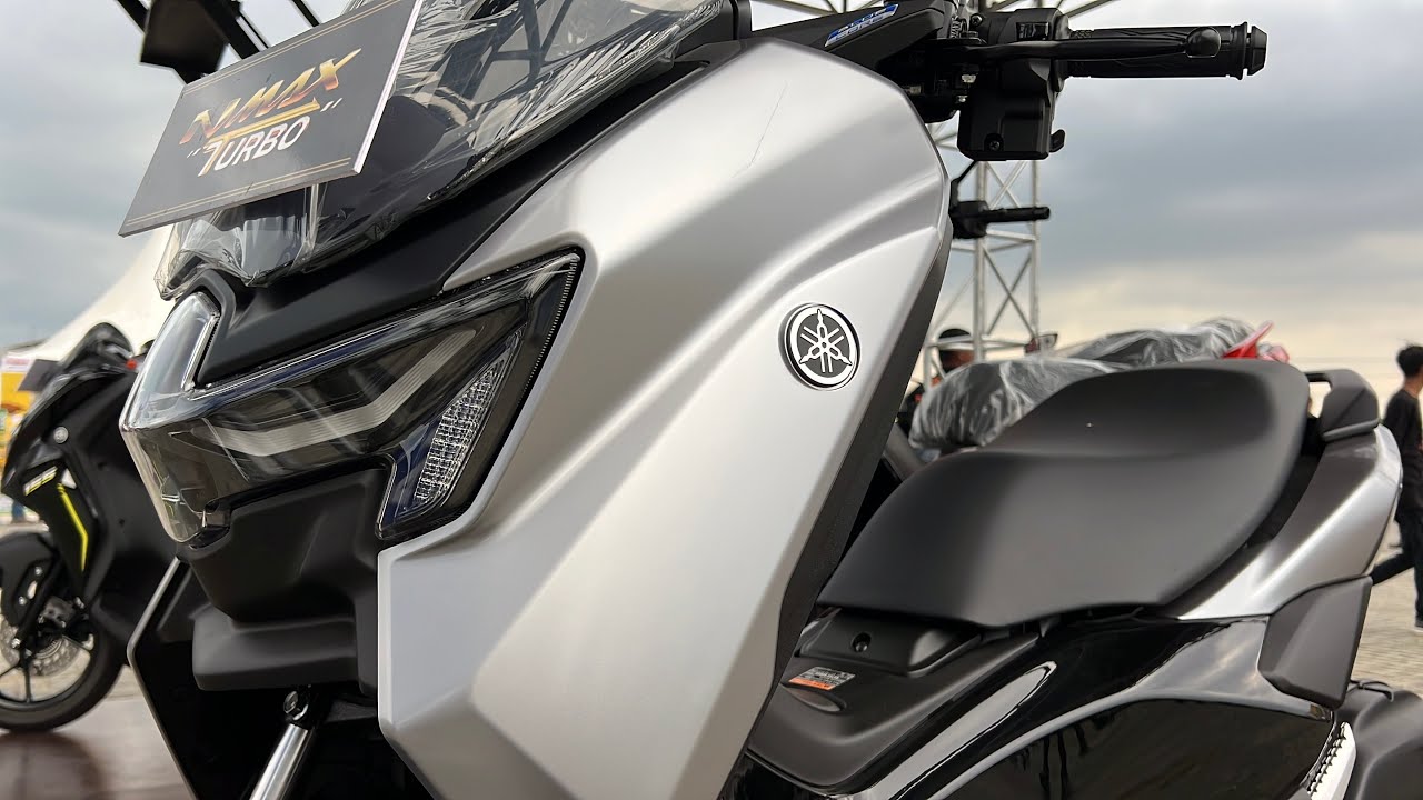 New 2025 Yamaha NMAX Turbo - The Ultimate MAXi Scooter Bike for Beginners!