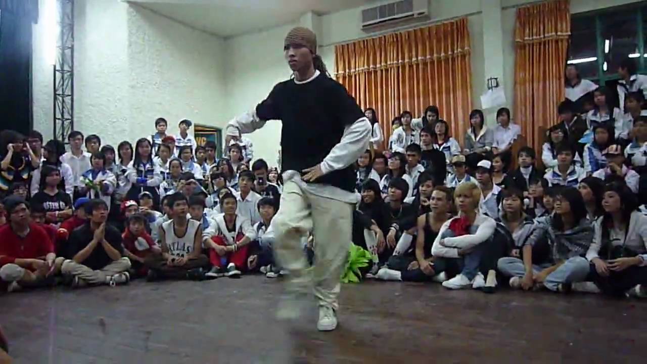 Khang Chjvas vs Hung Bom