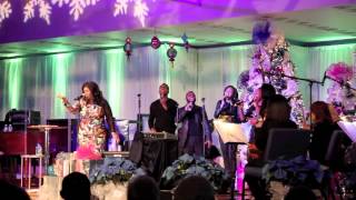 Kim Burrell sings with Livre AGAIN!