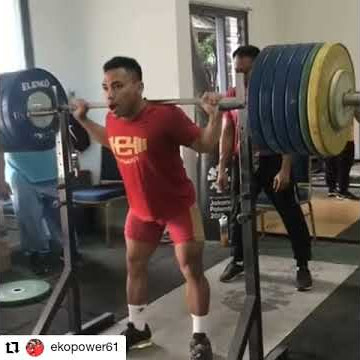 Eko yuli irawan back squat 240 kg