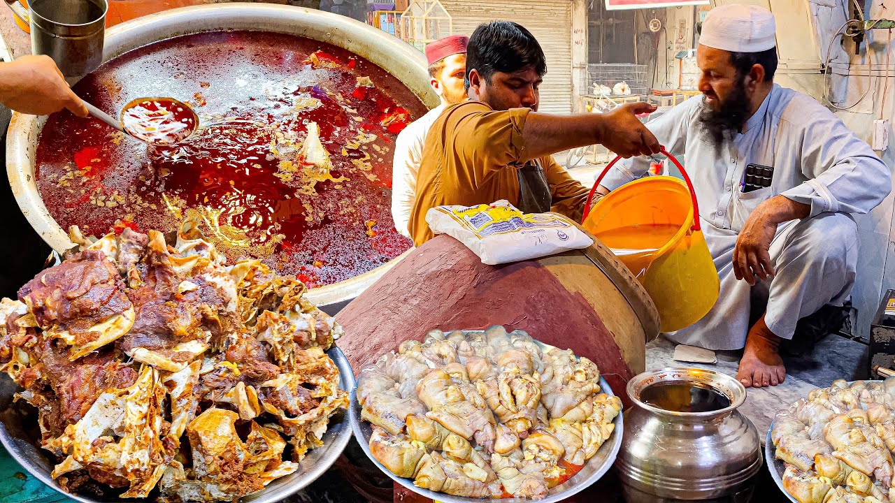 FAMOUS PESHAWARI SIRI PAYE | 500KG HEAD & LEGS CURRY RECIPE PESHAWAR PAYE NASHTA - PAKISTANI STREET