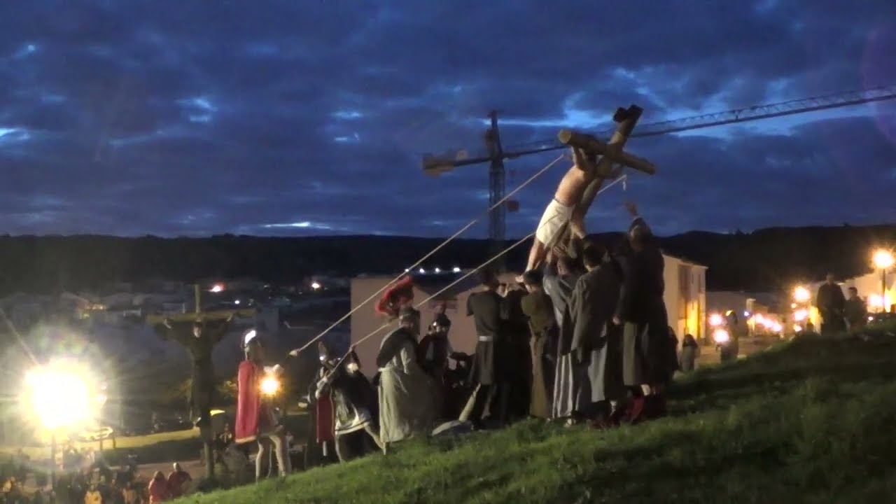 LA PASIÓN  DE  CRISTO   en  Alcalá  del Valle 023    La Crucifixión