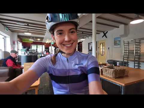 Video: Aproape 200 de faruri și 6.616 km: Sam Hayes circulă cu bicicleta pe toată coasta Regatului Unit pentru caritate