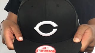 Reds 'TEAM-BASIC SNAPBACK' Black-White Hat by New Era