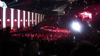 Roger waters: toronto 2010  the wall