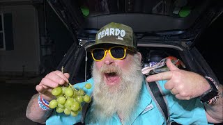 Trying Cotton candy Grapes 🍇 for the first time