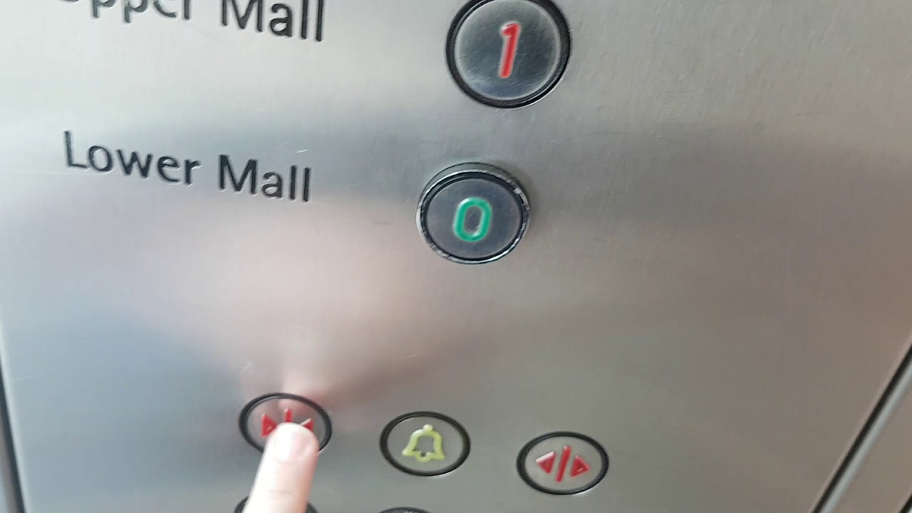 ThyssenKrupp Lift @ Arndale Shopping Mall in Manchester