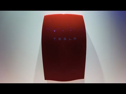 Video: Tesla Bietet Jetzt über Sein Empfehlungsprogramm Kostenlose Powerwalls An - Der Top-Empfehlungsgeber Verkaufte Bereits 88 Model S - Electrek
