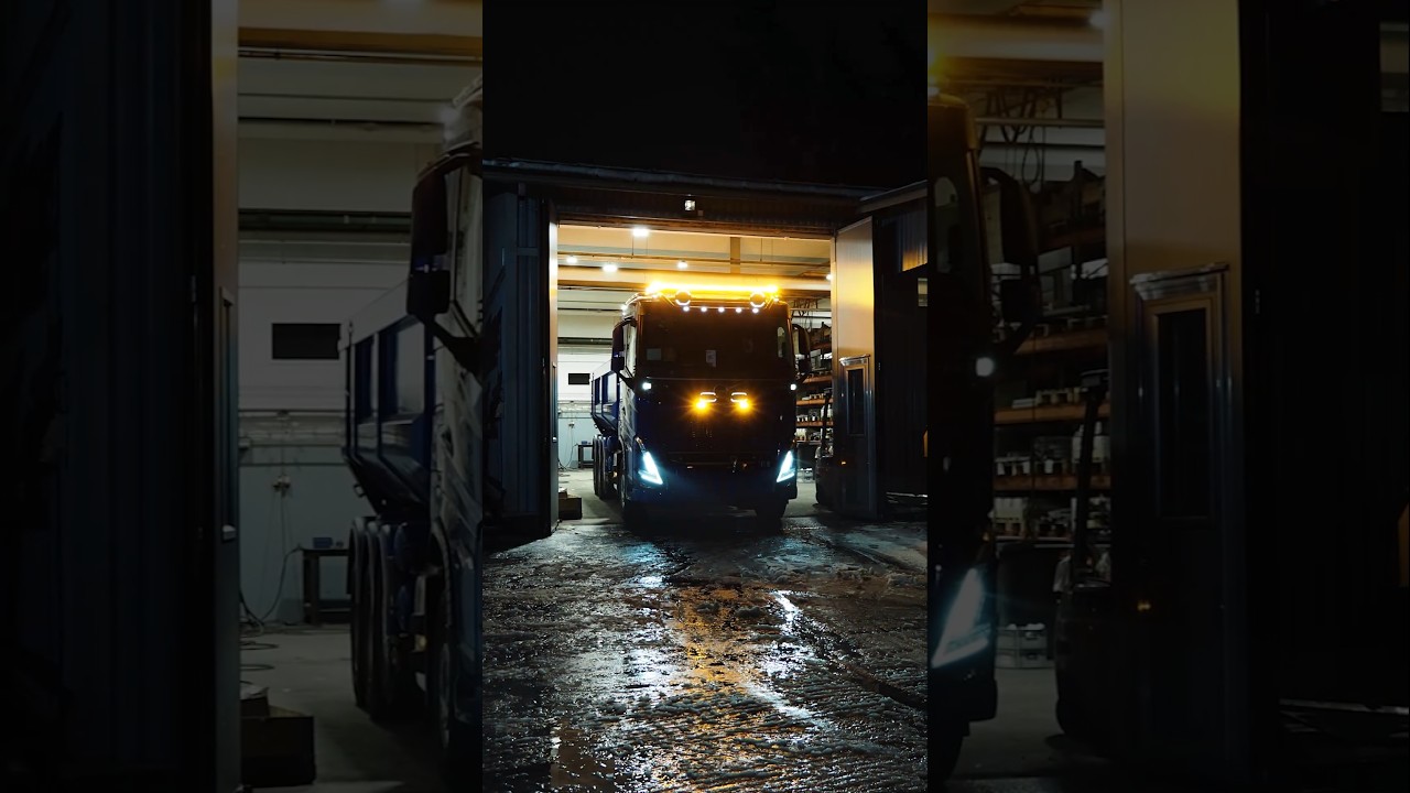 RIIKO & VOLVO FH540 tienhoitoauto 