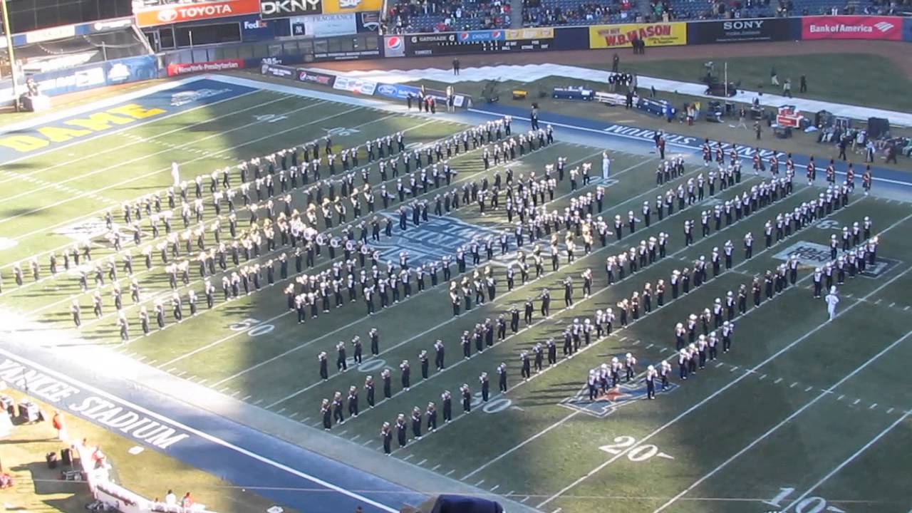 Band of the Fighting Irish play Notre Dame's Victory March