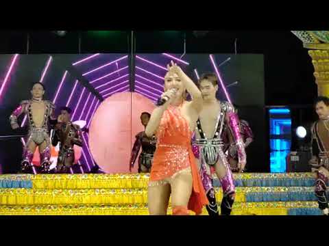 หน้รูปไข่ แต้ว ศุกิจตรานักร้องสาวประถมบันเทิงศิลป์ ที่หมอชิต2