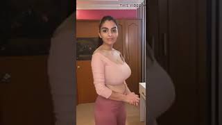 Anveshi Jain Gossiping With Fans On App Live