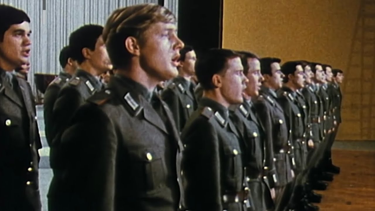 Chor und Orchester des Wachregiments “Feliks Dzierzynski” Berlin - Konzert zum 20. Jahrestag des MfS