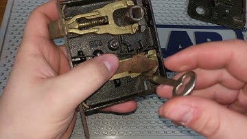 Yale Skeleton Key Lock - Gutted (25)