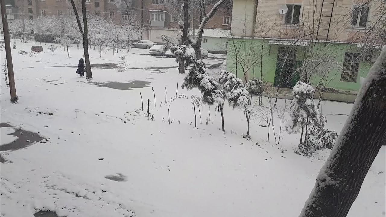 Обу хаво душанбе 14. Снег в душанбе.