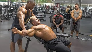 The Strongest Bodybuilder Ever - Looks Like A Mass Monster - Jay Cutler